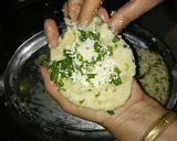 A picture of step 6 of Paneer stuff kachori.