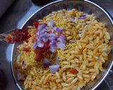 A picture of step 3 of Bombay street bhel.