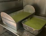 Foto langkah ke 6 dari resep Bolu Pandan Margarin.