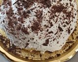 A picture of step 4 of Zuccotto with Mascarpone Cream and Dark Chocolate Chips.