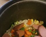 Foto langkah ke 2 dari resep 118.  Nasi Sosis Rice cooker.
