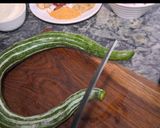 A picture of step 1 of Snake gourd sabji.