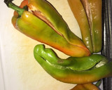 Foto del paso 1 de la receta: Pimientos gratinados, rellenos de cerdo