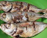 Foto langkah ke 1 dari resep Kembung bumbu kuning.
