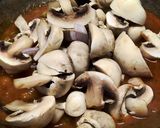 मटार मशरूम कढाई मसाला (Matar mushroom Kadai Masala recipe in marathi) रेसिपी स्टेप 3 फोटो