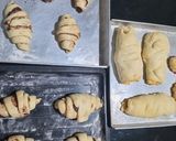 Foto langkah ke 3 dari resep Croissant Dark Cooking Chocolate (Bakulanku).