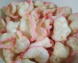 Foto langkah ke 7 dari resep ¹⁸⁴. Kerupuk Bawang (Kukus).