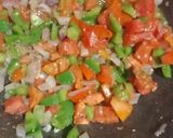 ભાખરી પીઝા (Bhakhri Pizza Recipe in Gujarati) રેસીપી સ્ટેપ2ફોટો