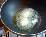 Foto del paso 2 de la receta: Salsa de crema con champignones y pollo