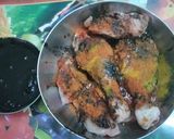 A picture of step 1 of Tamarind chicken curry with potatoes.