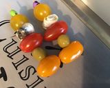 Une image de l'étape 3 de Minis brochettes tomates, olives et anchois marinés.