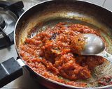 A picture of step 7 of Cauliflower n green peas kolhapuri masala gravy.