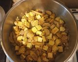 Gombás-spenótos-paradicsomos tofu recept fázis 2 fotója