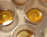 Gambar langkah 9 resipi Puding Caramel dalam bekas plastic.