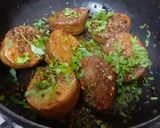 A picture of step 9 of Vratwale Potato Roast.
