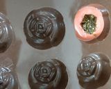 A picture of step 4 of Mukhwas Stuffed Chocolate Roses.
