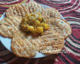 A picture of step 4 of Suji Uttappam or Savoury Pancakes.