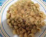 Foto del paso 6 de la receta: Coditos con salsa de caldito "nor" con frutos secos y zucchini