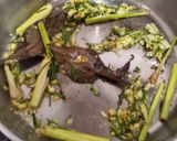 Foto langkah ke 3 dari resep Nasi Daun Jeruk (Rice Cooker).