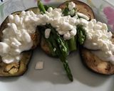 Foto del paso 6 de la receta: Berenjena 🍆 con espárragos y queso cotagge