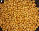A picture of step 1 of Juicy Chana Chaat.