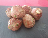 Foto del paso 4 de la receta: Bolitas de carne con queso en crema de espárragos