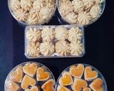 Foto langkah ke 4 dari resep Semprit Dahlia Butter Cookies.