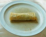 A picture of step 4 of Spring roll with veggies.
