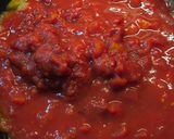 Paradicsomszószban sült kofta és burgonya mediterrán módra recept fázis 2 fotója