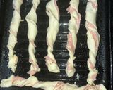 Foto del paso 2 de la receta: Palmerita y tirabuzón de jamón y queso😋😋