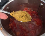 Foto del paso 2 de la receta: Crema de tomates con queso azul