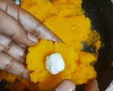 रवा कस्टर्ड मोदक (rava custard modak recipe in marathi) रेसिपी स्टेप 4 फोटो 
