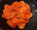 Foto del paso 4 de la receta: Guarnición de setas y zanahorias en aros