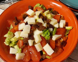 Foto del paso 2 de la receta: Ensalada de queso de cabra y pasas