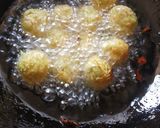 A picture of step 3 of Lauki ke kofte.