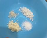 Foto langkah ke 2 dari resep Sop Brokoli X Caisim Bawang Putih.