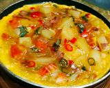 Foto langkah ke 4 dari resep Spanish Omelette 🍳.