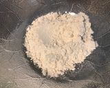 Une image de l'étape 2 de Béchamel au vin blanc et épices tandoori.