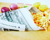 A picture of step 2 of Jhal Muri or Bhel.
