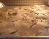 Foto langkah ke 5 dari resep Rosemary Focaccia.