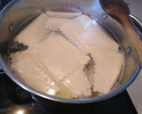 Foto del paso 8 de la receta: Canelones de Cuaresma con salsa de frutos secos