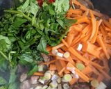 Foto del paso 3 de la receta: Wok de fideos, verduras y carne