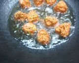 A picture of step 2 of Chow manchurian.