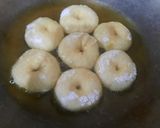 Foto langkah ke 4 dari resep Donat Mini Tanpa Ulen.