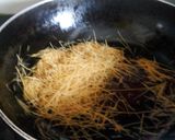 A picture of step 3 of Kewami sewain.