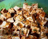 Foto del paso 1 de la receta: Tofu marinado con pasta y vegetales