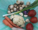 Foto langkah ke 1 dari resep Sop Merah Segar Simpel.