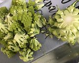 Une image de l'étape 2 de Poêlée de chou romanesco à la crème et emmental.