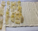 Foto del paso 4 de la receta: Rosas de manzana con hojaldre