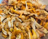 Foto del paso 8 de la receta: Pollo a la crema con setas variadas